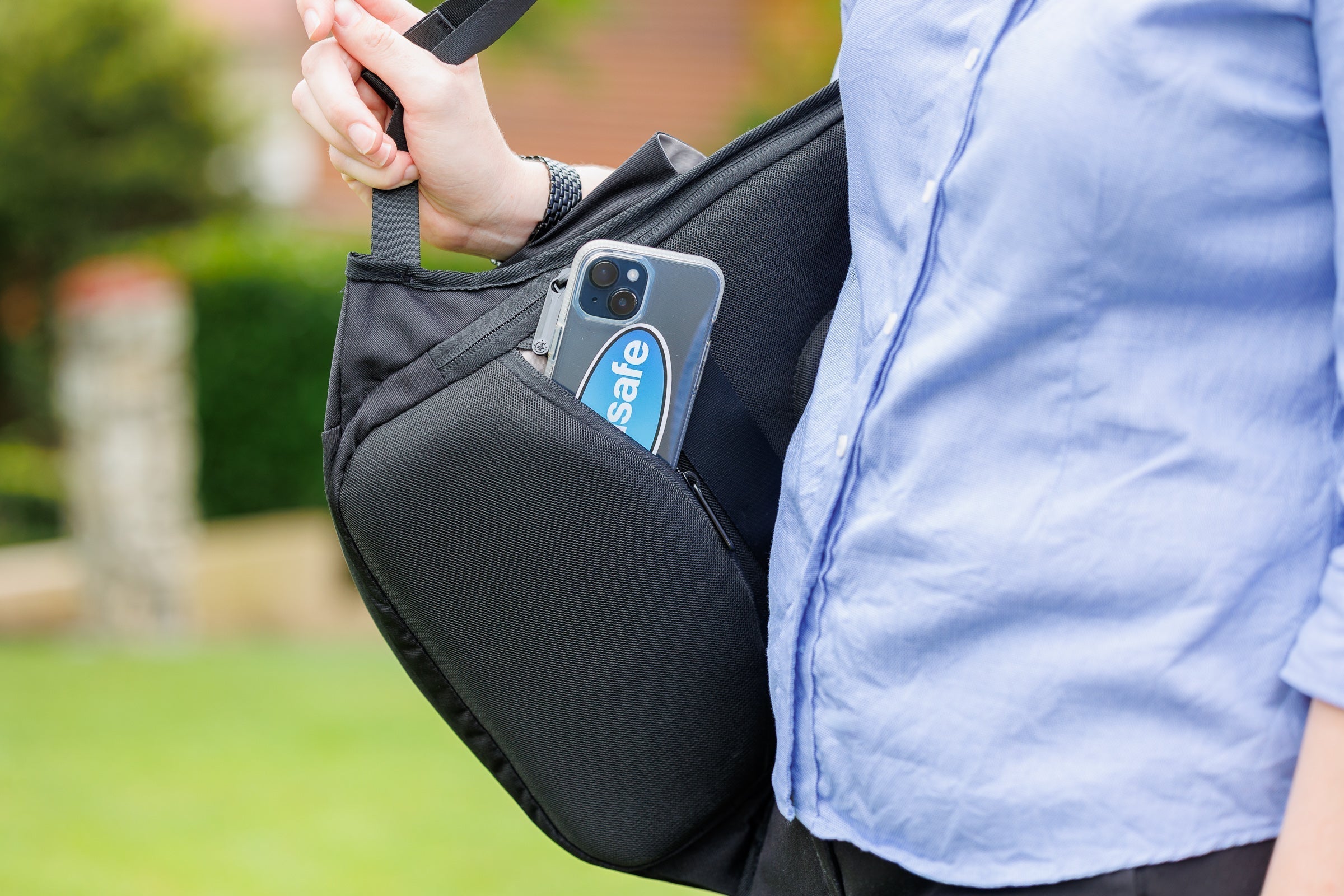 Combining minimalist design and modern functionality, Crimsafe's Anti-Theft Backpack is perfect for travel and daily use
